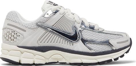 Nike Air Zoom Vomero 5 